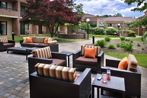 Courtyard by Marriott Hartford Windsor , CT 06095 near Bradley International Airport View Point 3
