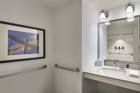 Grand Park Hotel Vancouver Airport, Ascend Hotel Collection , BC V6X 4A6 near Vancouver International Airport View Point 16