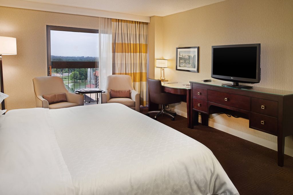Sheraton Westport Plaza Hotel St. Louis , MO 63146 near Lambert-saint Louis International Airport View Point 8