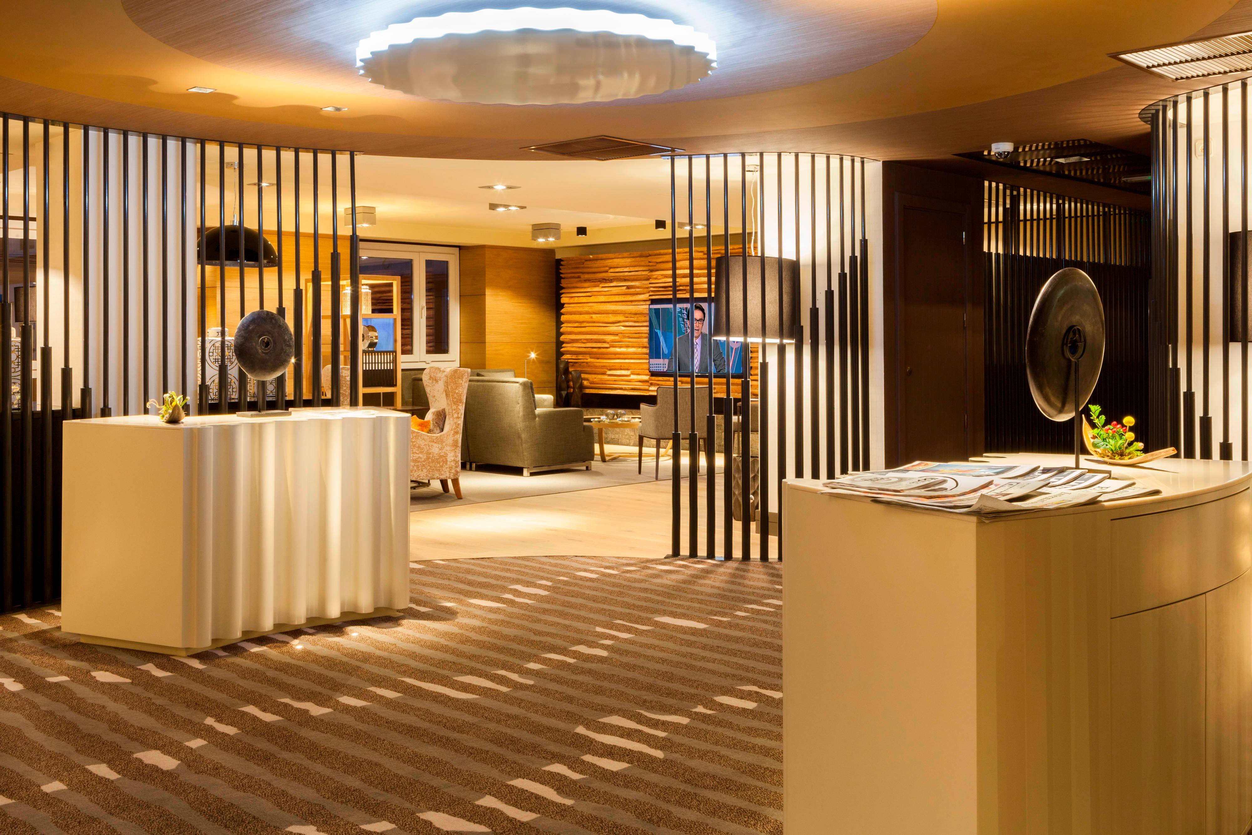 Madrid Marriott Auditorium Hotel & Conference Center ,  28022 near Adolfo Suárez Madrid–Barajas Airport View Point 24