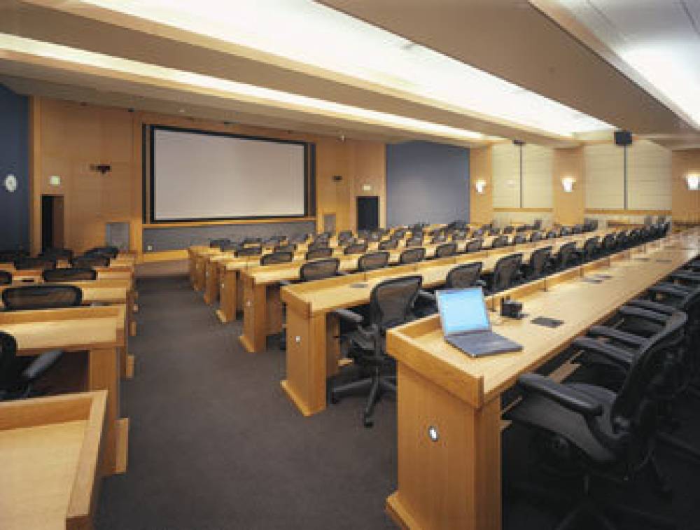 Cedarbrook Lodge 6