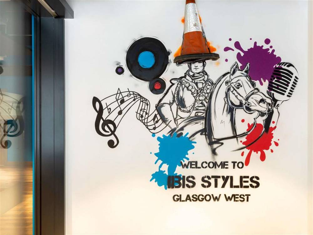Ibis Styles Glasgow Central 2