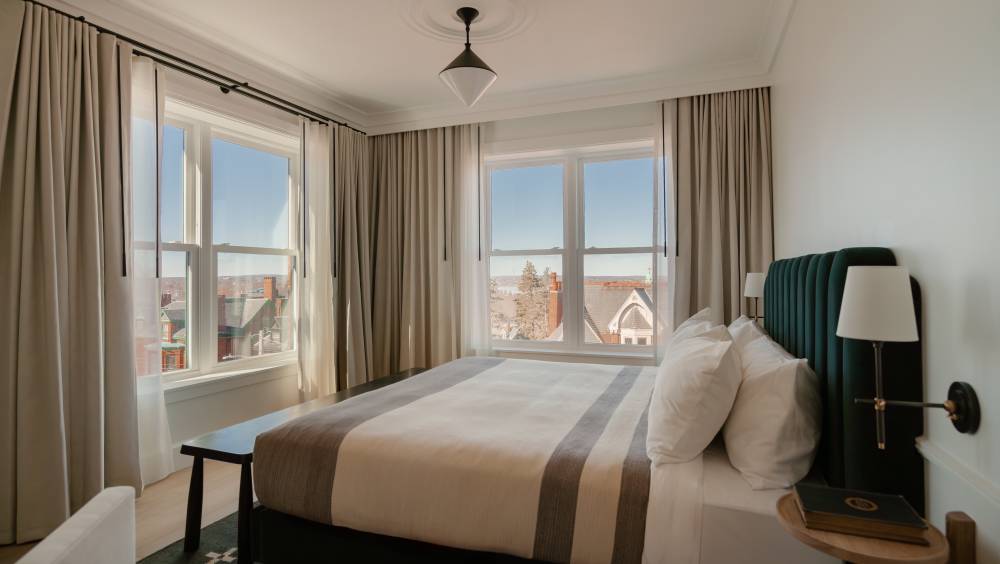 Longfellow Hotel 4