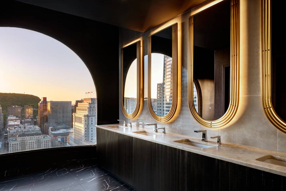 Montreal Marriott Chateau Champlain 8